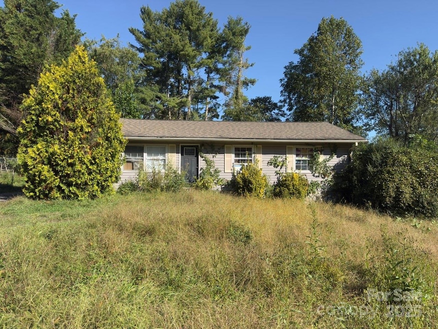 9 Somerset Rd, Arden, NC 28704 - photo 1