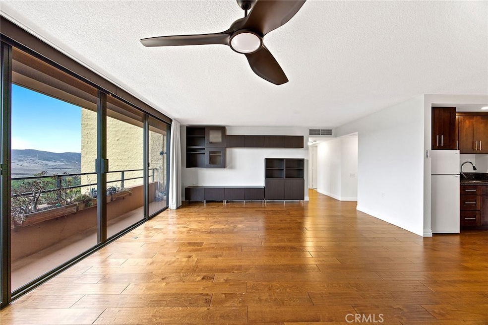 For Sale $259,000 • Co-Listing Agent