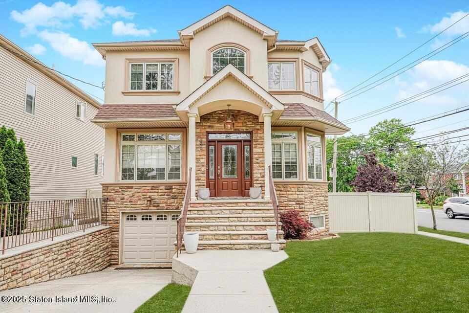 694 Edgegrove Ave unit 715, Staten Island, NY 10312 - photo 1