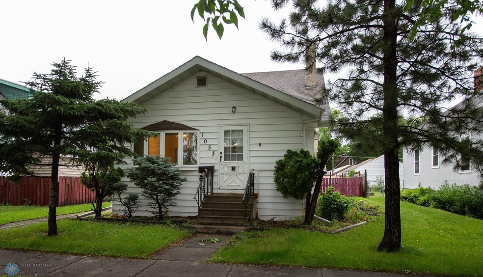 1033 14th St N, Fargo, ND 58102 - photo 1