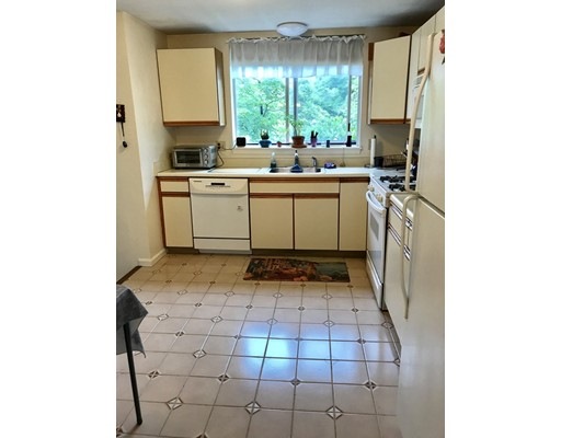 105 Gaslight Ln unit 105, North Easton, MA 02356 - photo 1