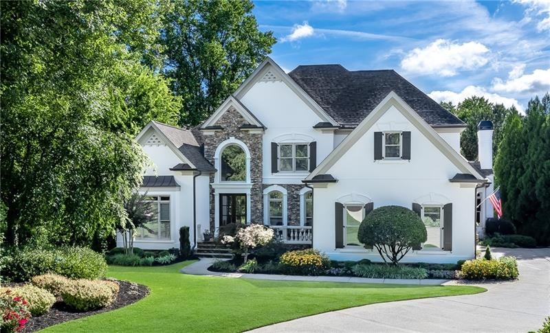 Stunning Updated home on Gorgeous Culdesac lot