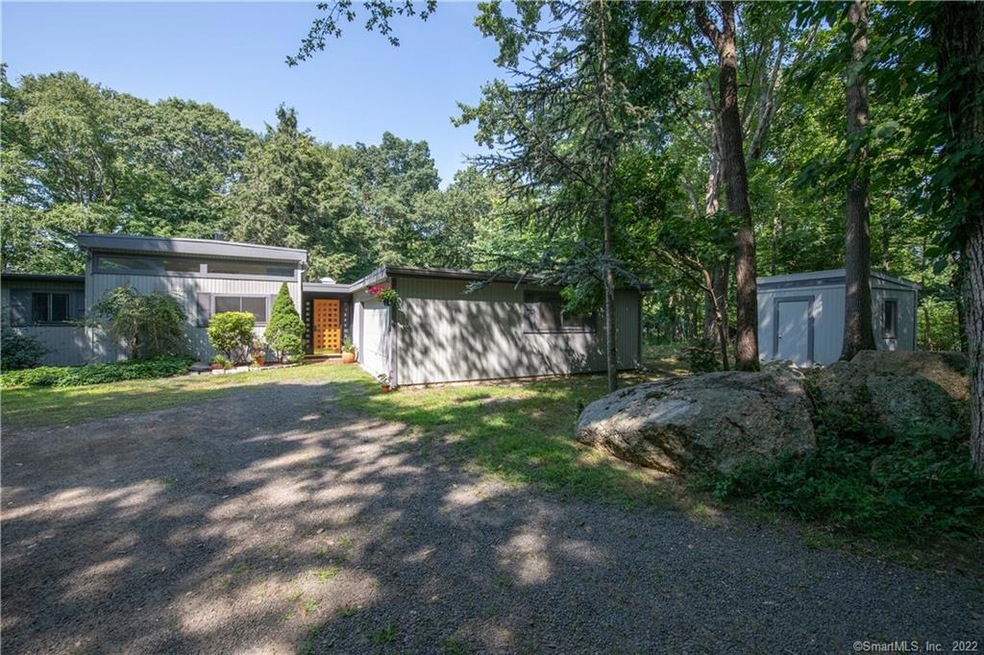 82 Barker Hill Dr, Guilford, CT 06437 - photo 1