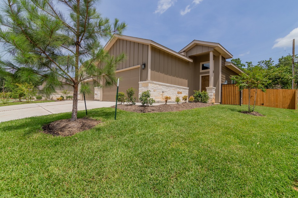 9704 Grosbeak Ln, Magnolia, TX 77354 - photo 1