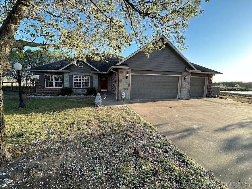 1120 W Evergreen St, Skiatook, OK 74070 - photo 1