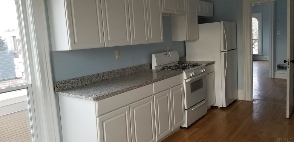 209 S 2nd St unit B, Elkhart, IN 46516 - photo 1