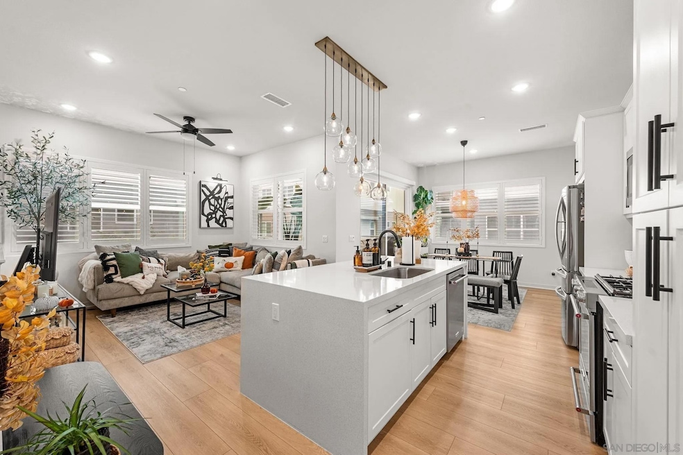 3001 Bravo Loop unit 2, Chula Vista, CA 91915 - photo 1