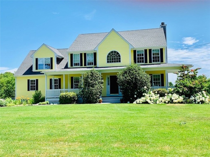 180 Touisset Rd, Warren, RI 02885 - photo 1