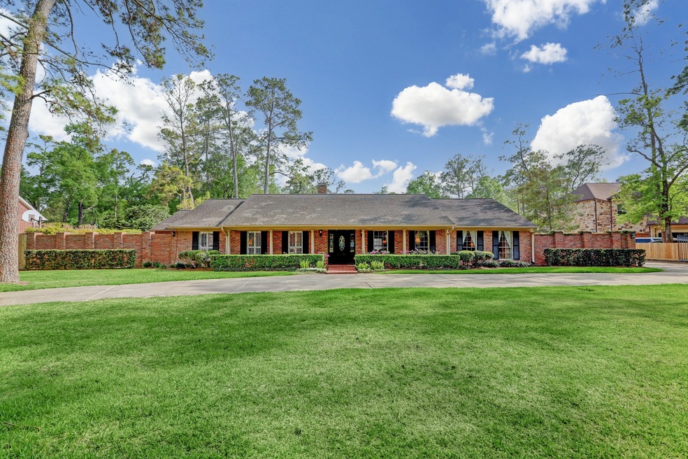 349 Knipp Rd, Houston, TX 77024 - photo 1