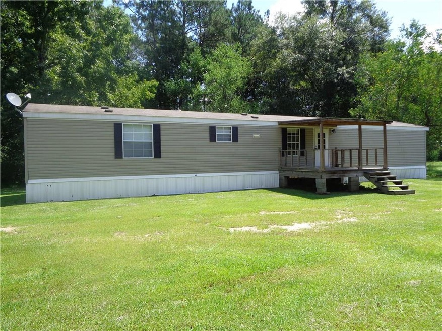 Front of Home with 10 x 12 Covered Front Porch.