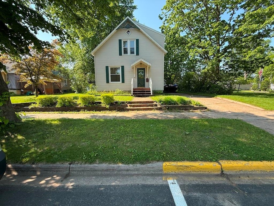 Under Contract $149,900 • Co-Listing Agent