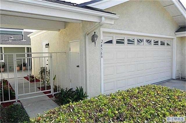 Front with Private Courtyard
