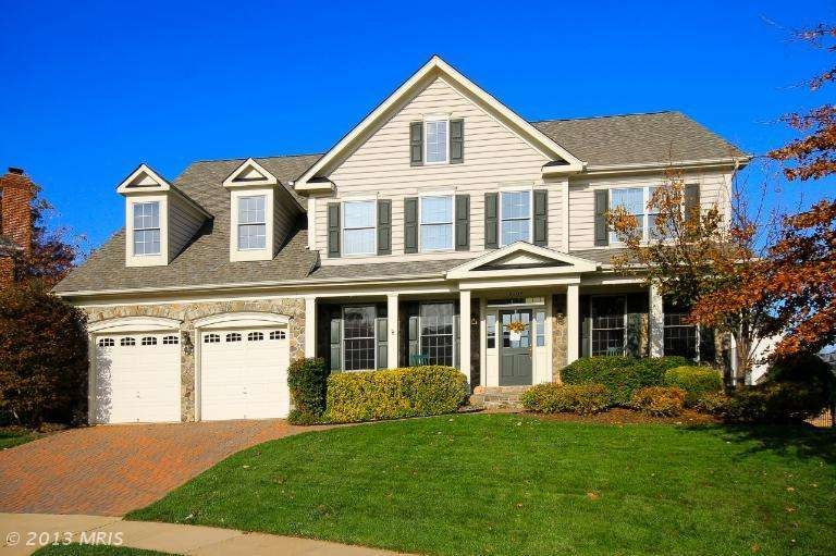 8304 Elm Grove Ct, Vienna, VA 22182 - photo 1