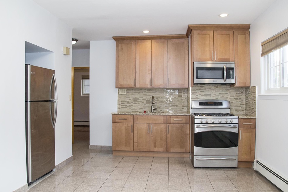 22-77 43rd St unit 1, Steinway-Ditmars, NY 11105 - photo 1