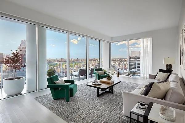 Sold $5,225,000 • Co-Listing Agent
