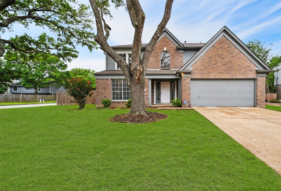 3912 Spring Forest Dr, Pearland, TX 77584 - photo 1