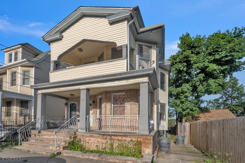 Sold $575,000 • Co-Listing Agent