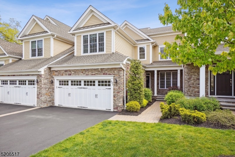 602 Tillinghast Turn, Scotch Plains, NJ 07076 - photo 1