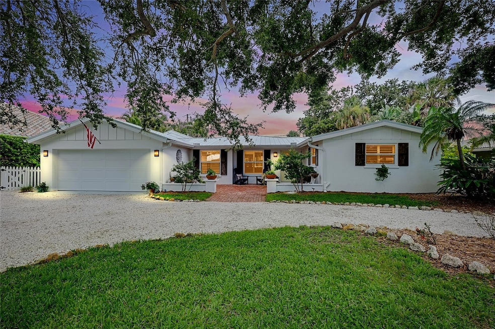 Updated Venice Island Home