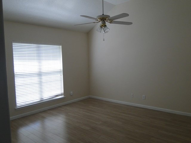 312 Tyson Glen Dr, Warner Robins, GA 31088 - photo 1