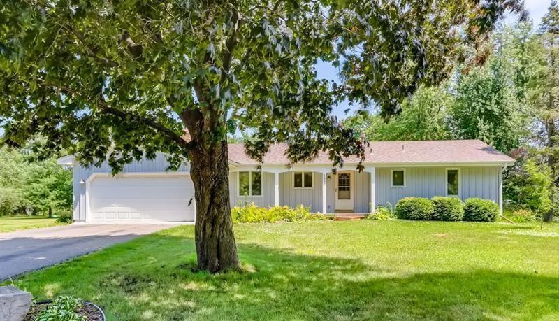 1820 Gladview Ln, Maple Plain, MN 55359 - photo 1