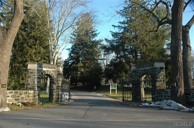 341 Furnace Dock Rd unit 46, Cortlandt Manor, NY 10567 - photo 1