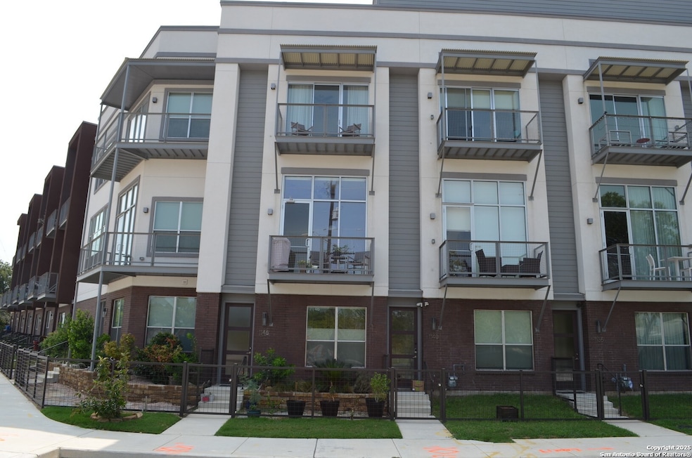 1146 E Quincy St, San Antonio, TX 78212 - photo 1