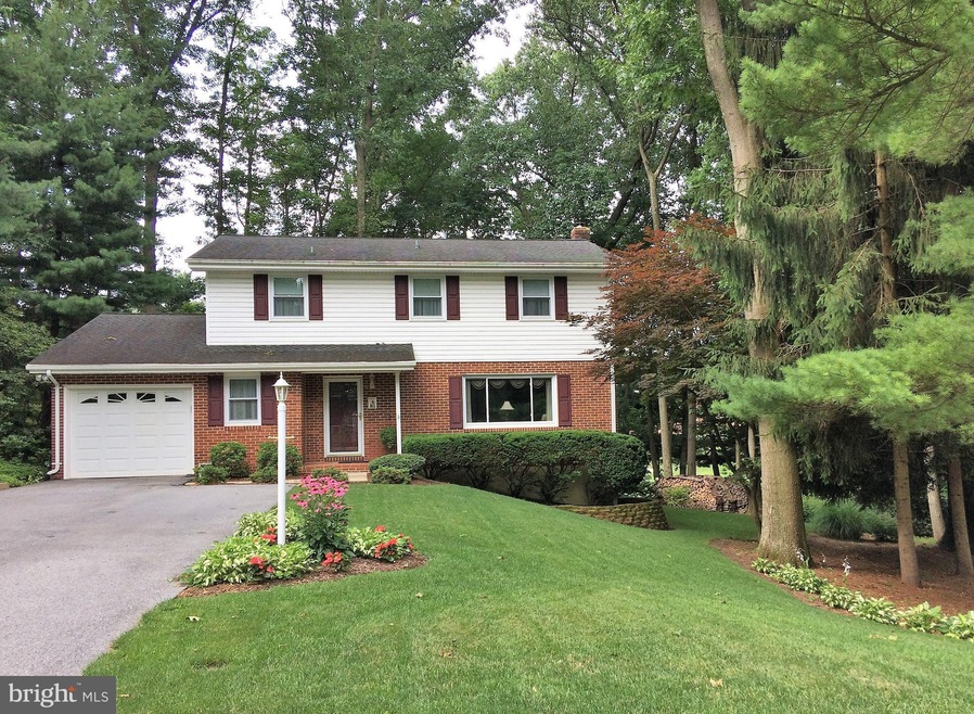 5606 Woodhaven Ct, Sykesville, MD 21784 - photo 1