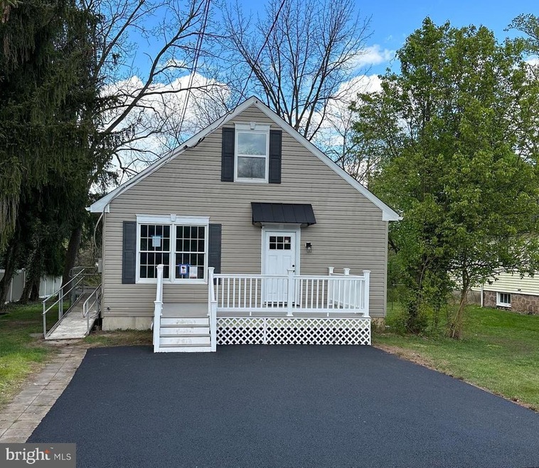 49 Chase Ave, Warminster, PA 18974 - photo 1