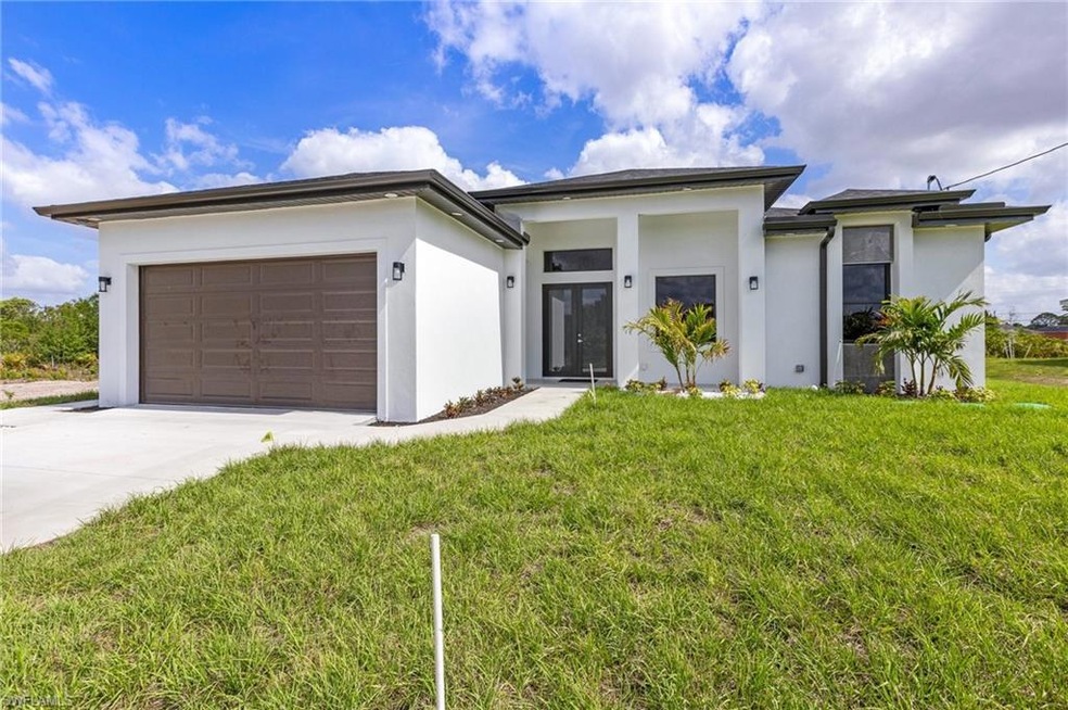 2604 56th St SW, Lehigh Acres, FL 33976 - photo 1