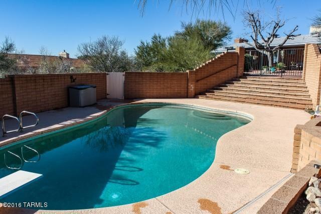 Pool 1 (1 of 1) (2)