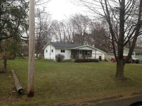 4213 Moulton Dr, Flint, MI 48507 - photo 1