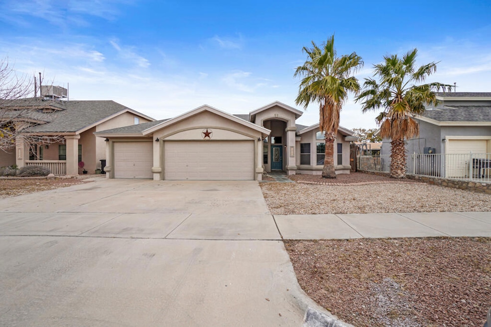 14021 Lago Seco Dr, Horizon City, TX 79928 - photo 1