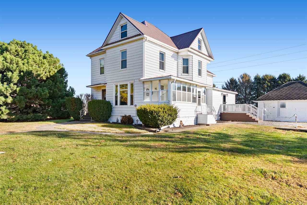 208 S Main St, Olds, IA 52647 - photo 1