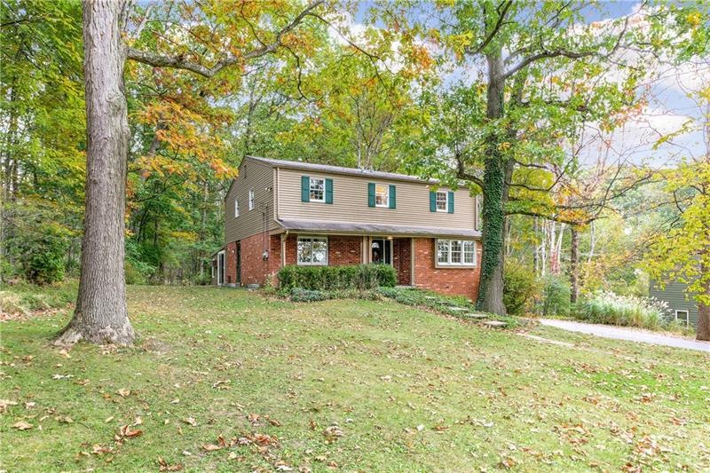 3890 Anderson Road- A Lovely Colonial Style Home