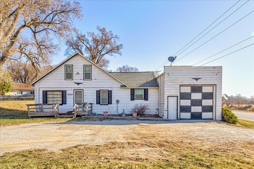 22403 Weston Ave, Underwood, IA 51576