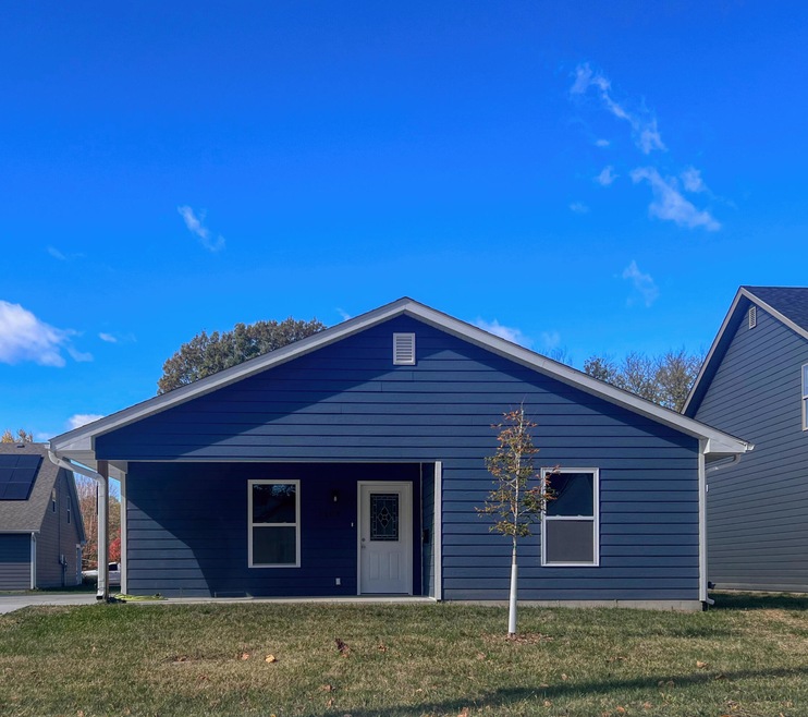 1103 N 8th St, Columbia, MO 65201 | MLS# 413335 | Homes.com