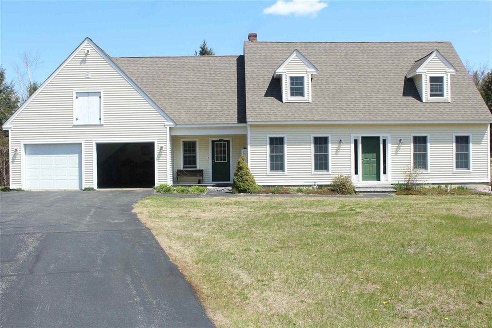 402 S Main St, Newport, NH 03773 - photo 1