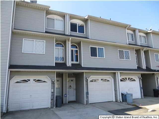 18 Simmons Ln, Staten Island, NY 10314 - photo 1