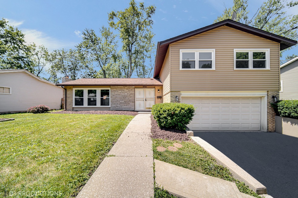 2701 Turtle Creek Dr, Hazel Crest, IL 60429 - photo 1