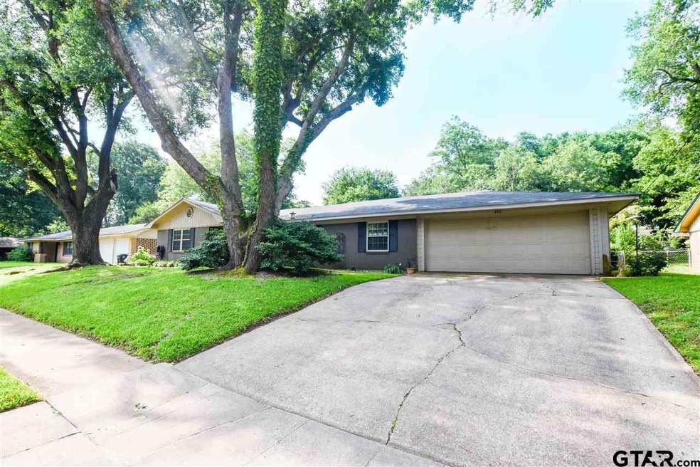 211 211 Alpine Dr, Tyler, TX 75701 - photo 1