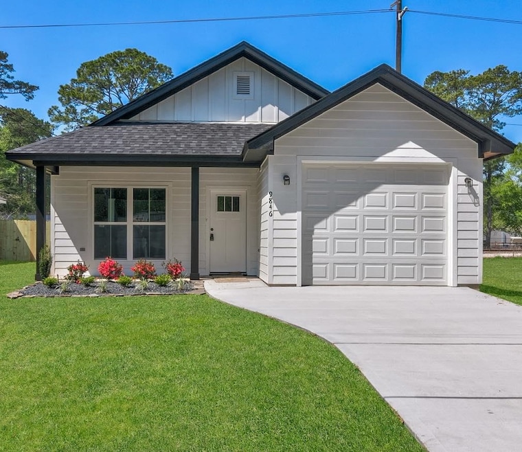 9846 Golden Ln, Lumberton, TX 77657 - photo 1