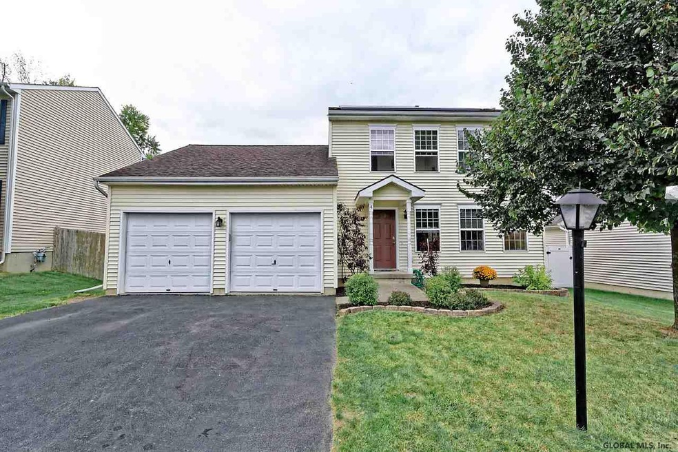 4 Cobblestone Ln, Troy, NY 12180 - photo 1