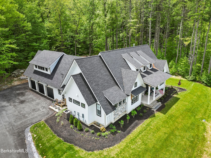 18 Old Farm Ln, Pittsfield, MA 01201 - photo 1