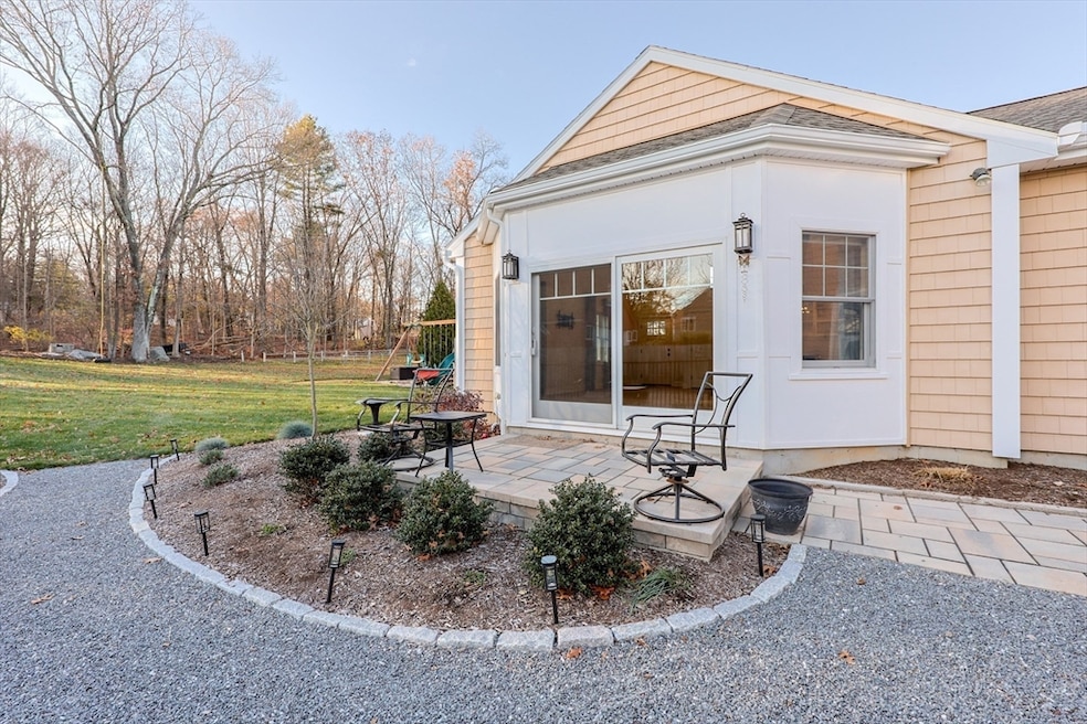 15 Warren St unit 1, Westborough, MA 01581 - photo 1