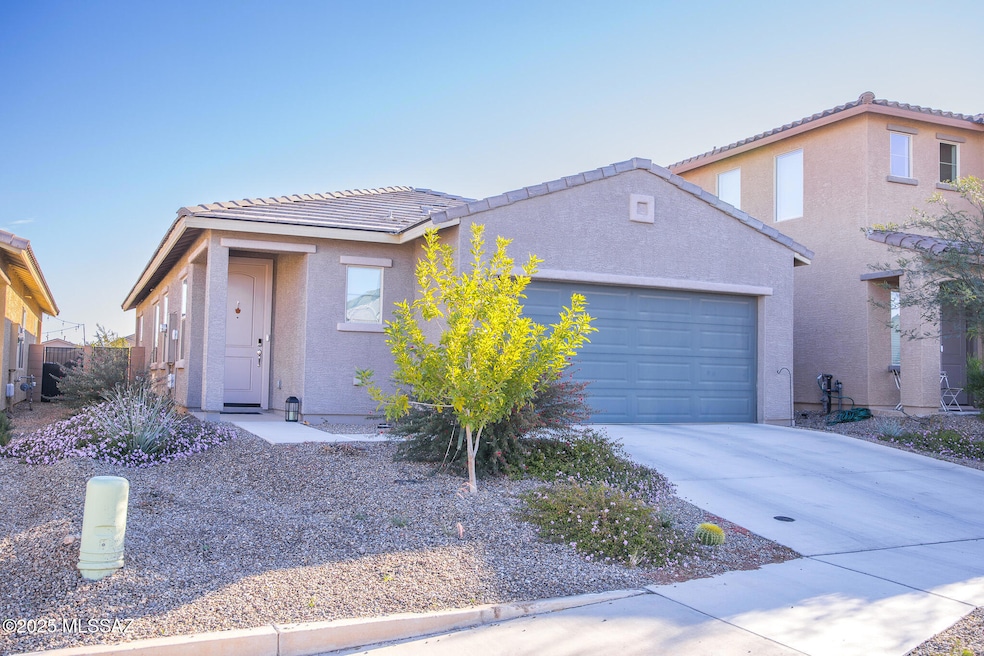 7849 S Walnutview Dr, Tucson, AZ 85757 - photo 1