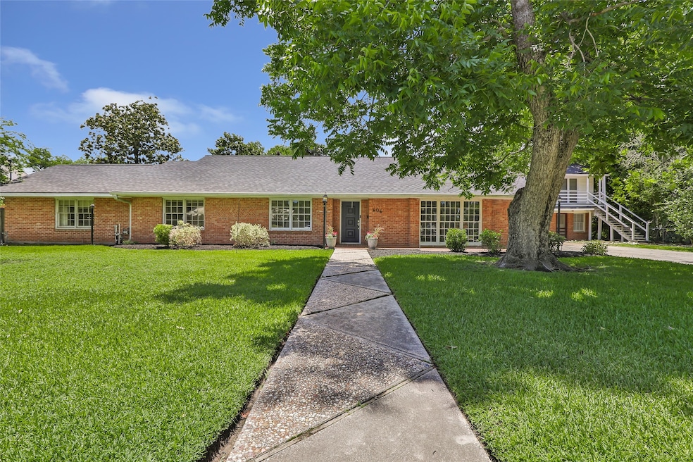 For Sale $465,000