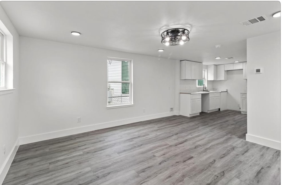 3312 Sealy St unit B, Galveston, TX 77550 - photo 1