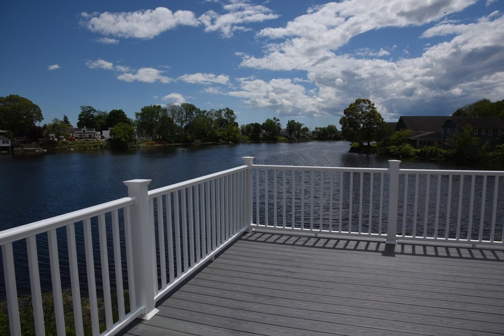 86 Ocean View Ave, Swansea, MA 02777 - photo 1