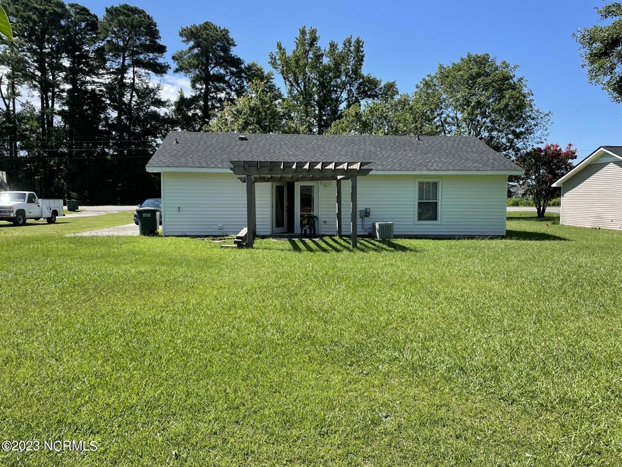 001 Main View 835 NC 102